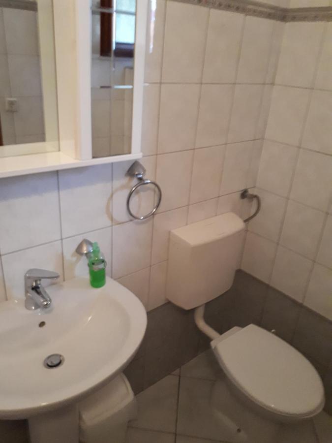 Apartman Studio Victoria Apartment Pula Ngoại thất bức ảnh